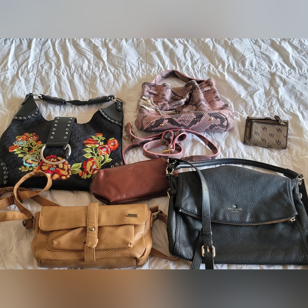 Elegant Black Leather Crossbody Bag